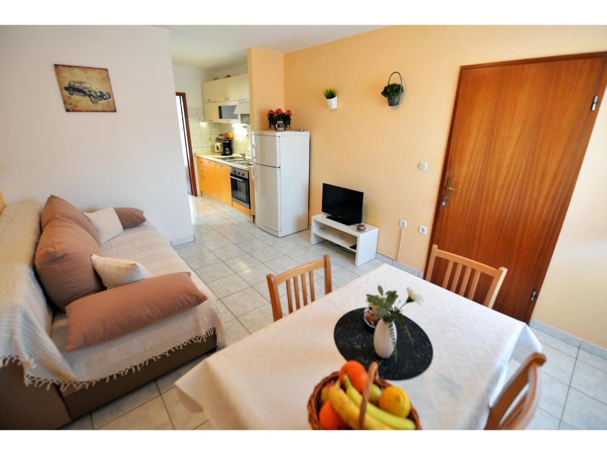 Apartments Kostelic Murter Habitación foto